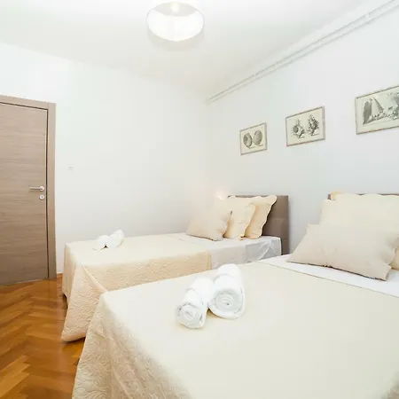 Appartamento Casa Ana Zara
